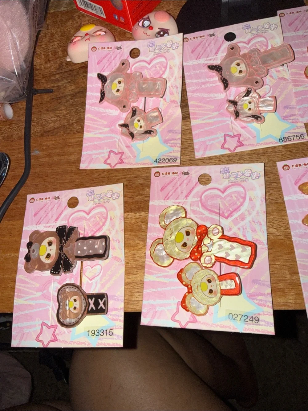 Baby 3 Confirmed Hair Clips - Picture 2 of 4